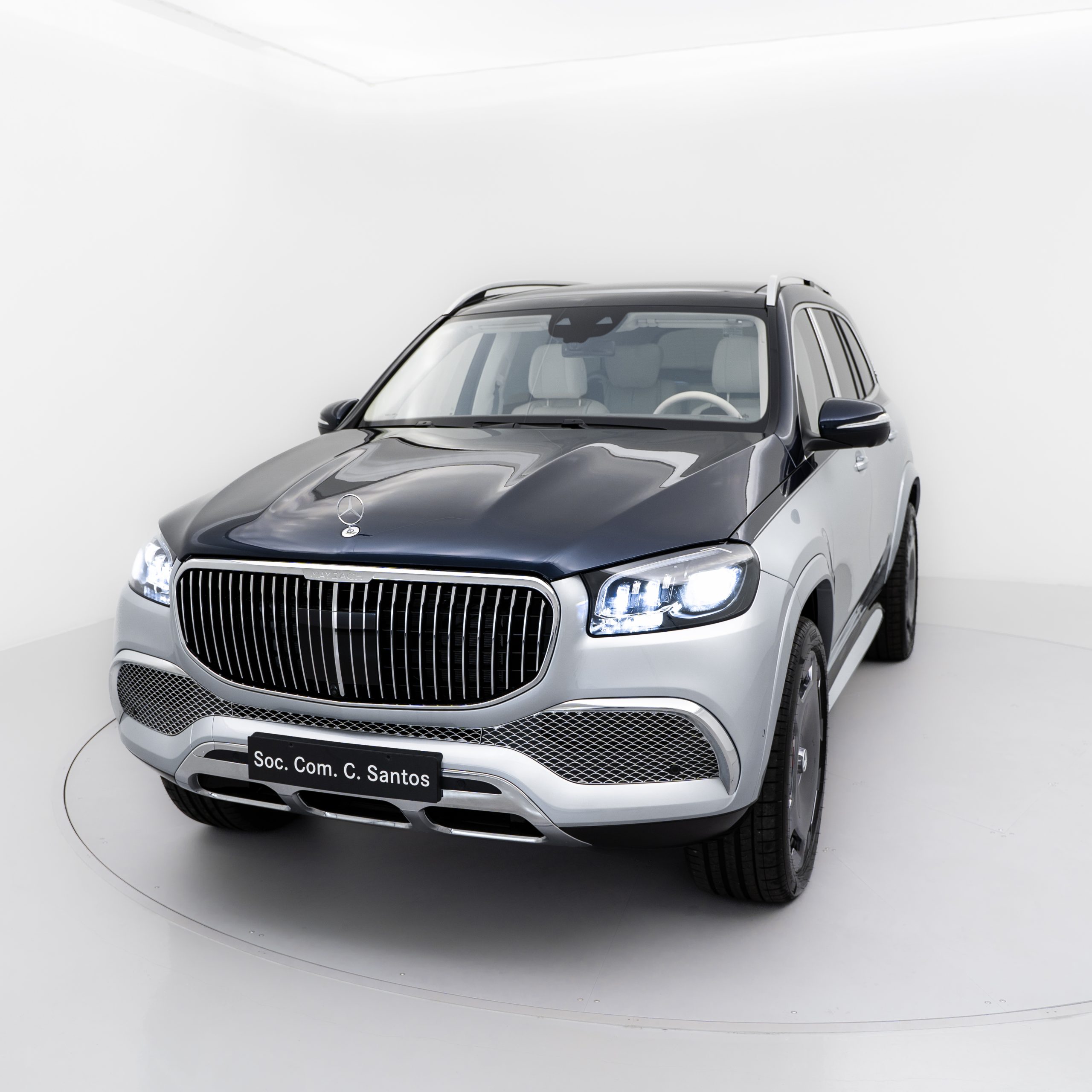 Soc. Com. C. Santos entrega único Mercedes-Maybach GLS Edition 100 em Portugal 18