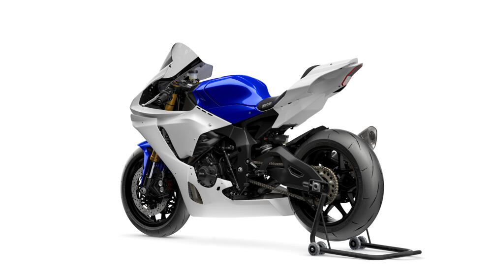 A Yamaha apresenta a R1 GYTR para 2023 17