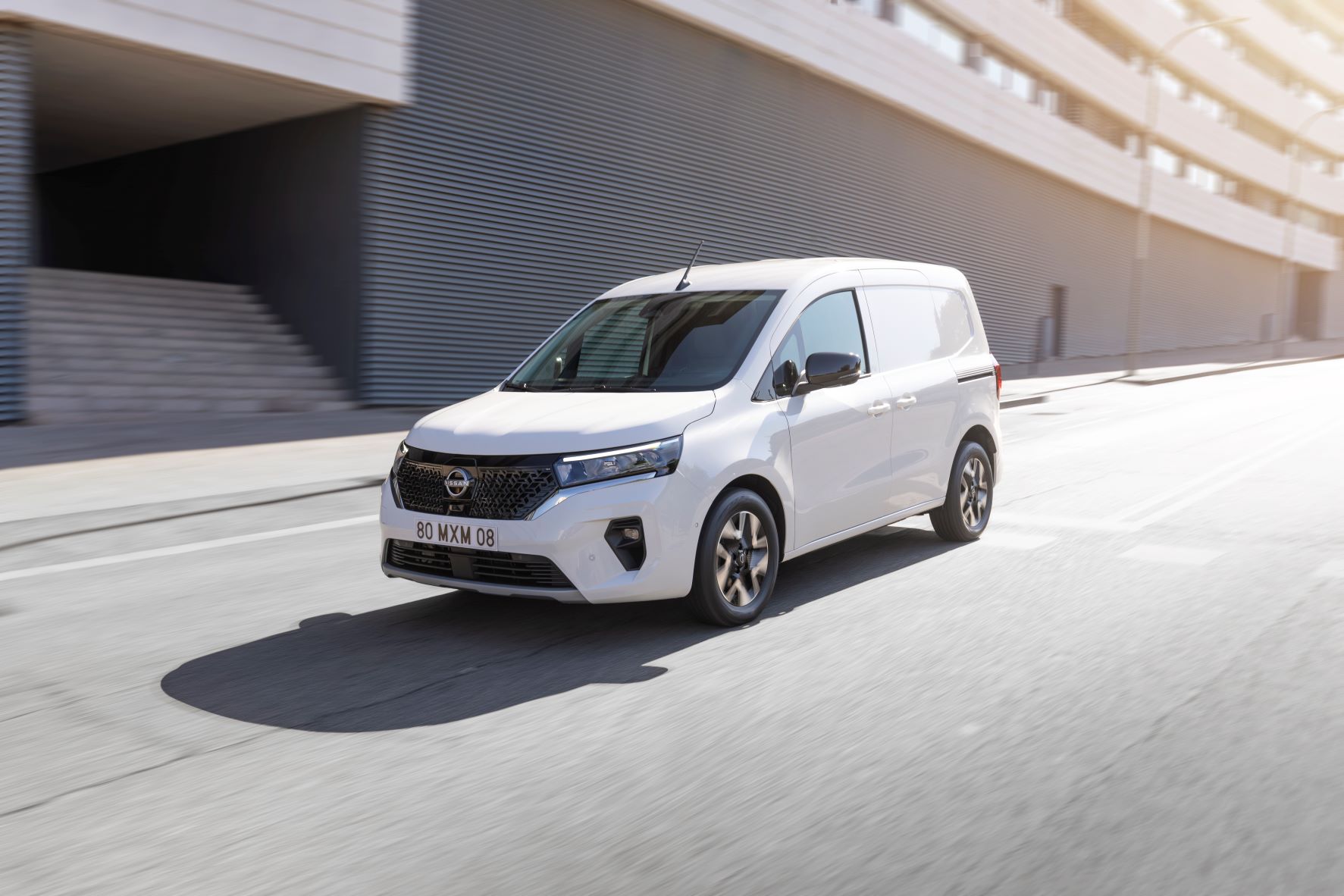 Nissan inicia a produção europeia da nova Townstar totalmente elétrica 17