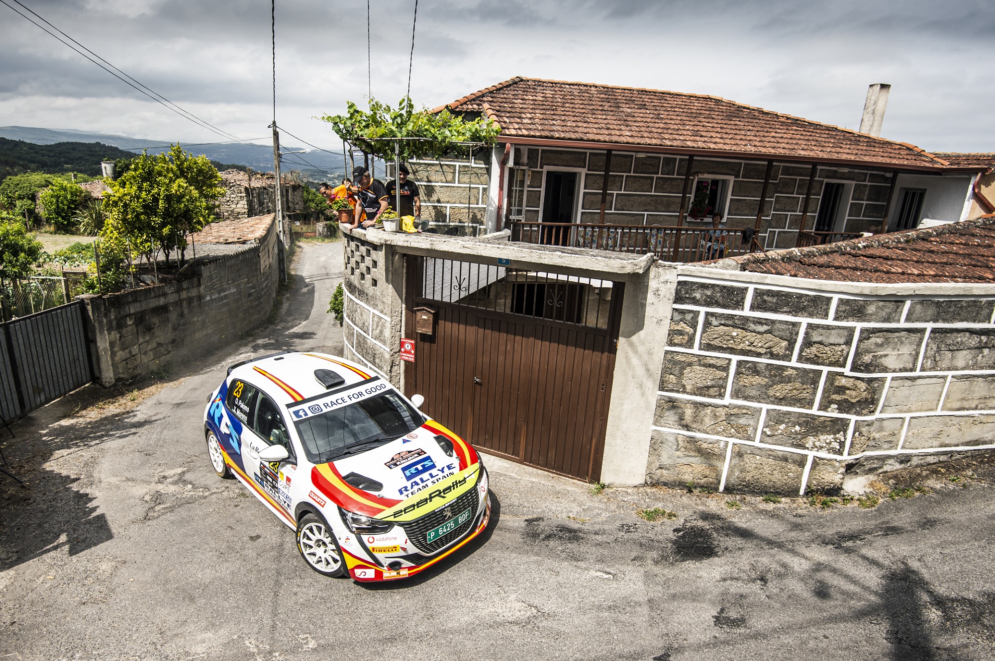 PEUGEOT 208 Rally 4 preparados para a primeira final da época 17