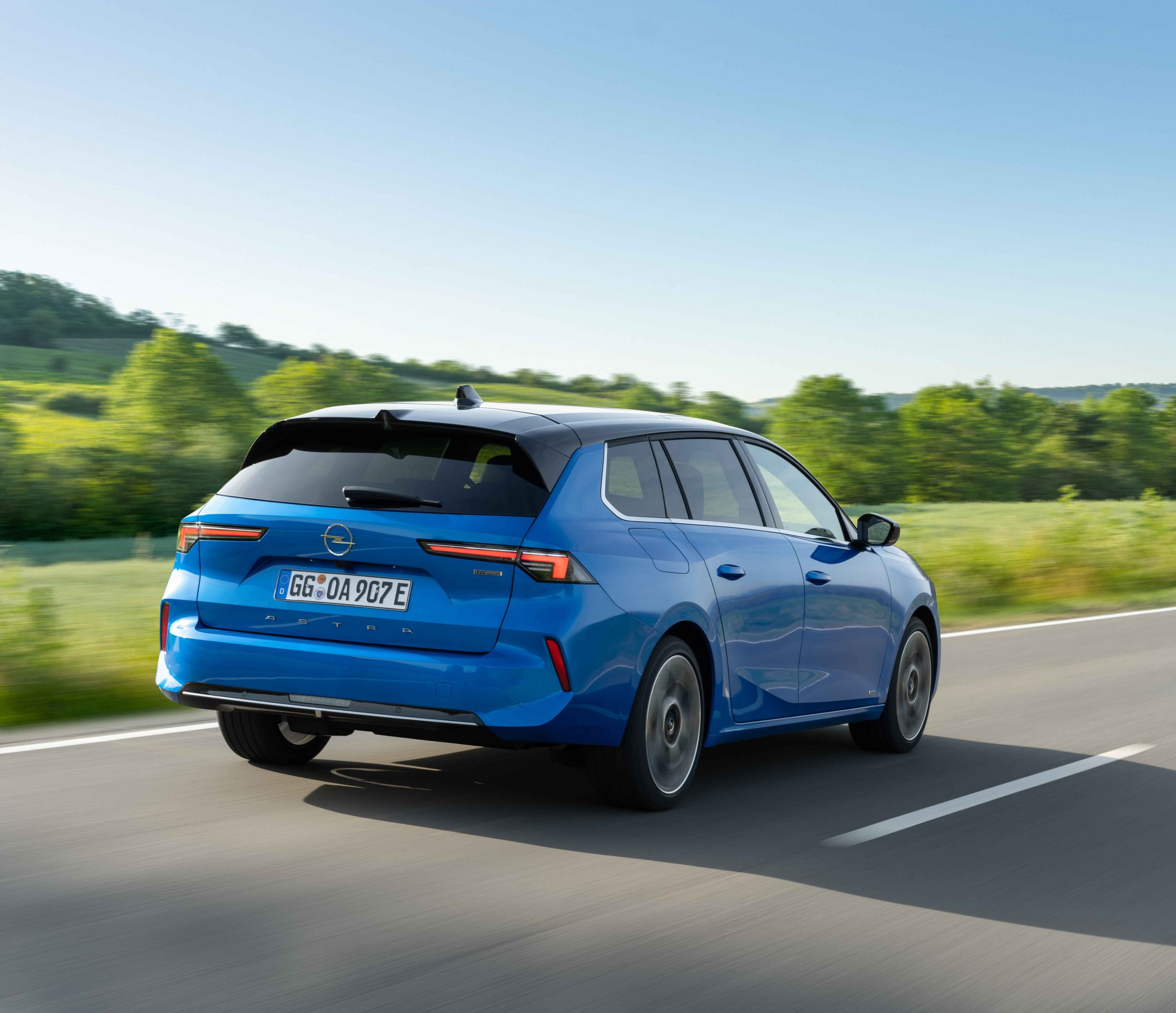 Novo Opel Astra Sports Tourer já disponível a partir de 27.530 € 18 Novo Opel Astra Sports Tourer já disponível a partir de 27.530 € 18