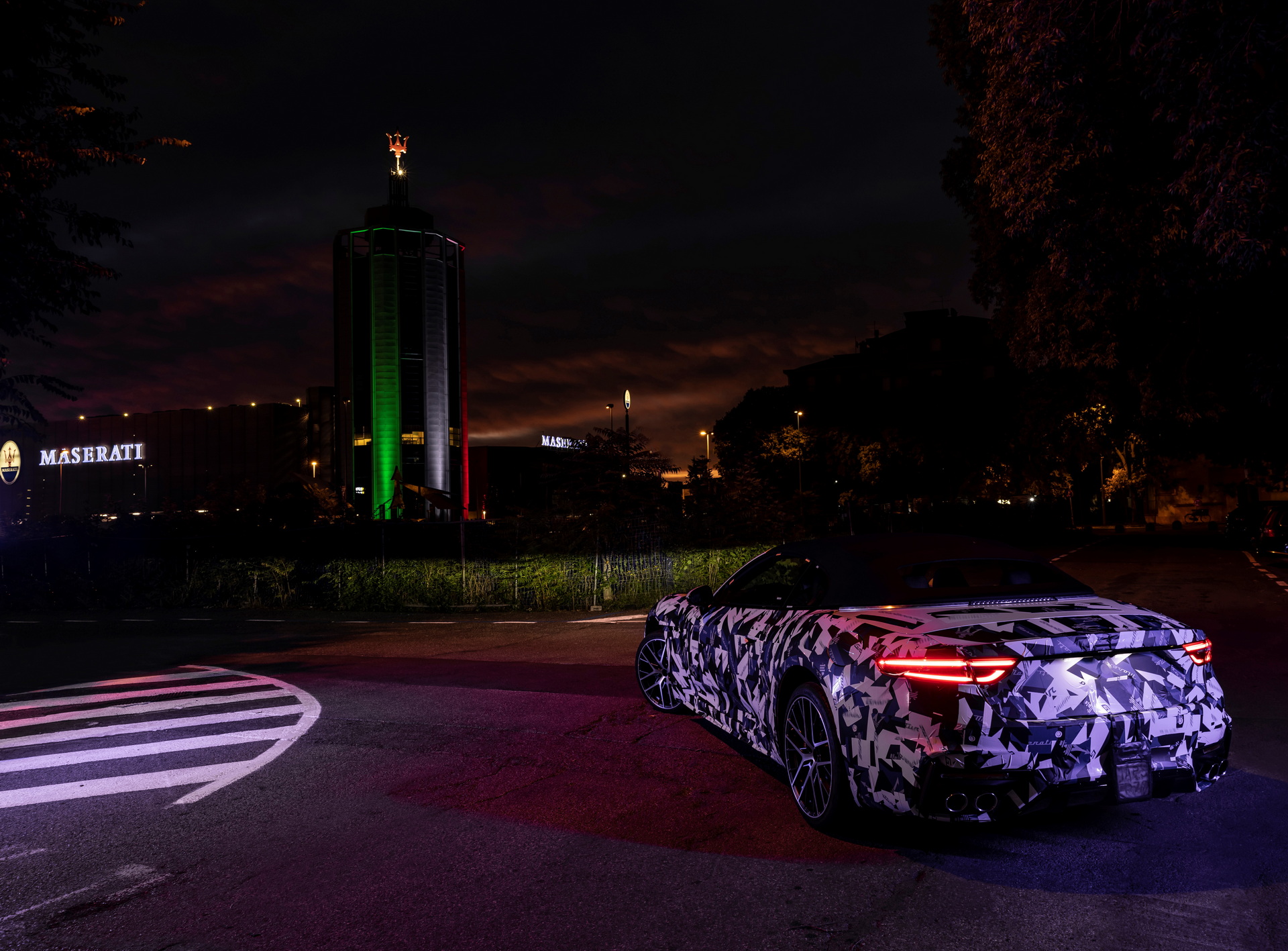 As primeiras fotos do Maserati GranCabrio surgiram online! 17