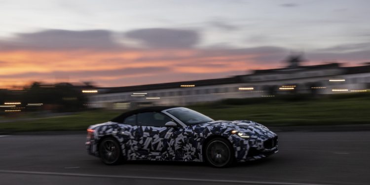 As primeiras fotos do Maserati GranCabrio surgiram online! 19
