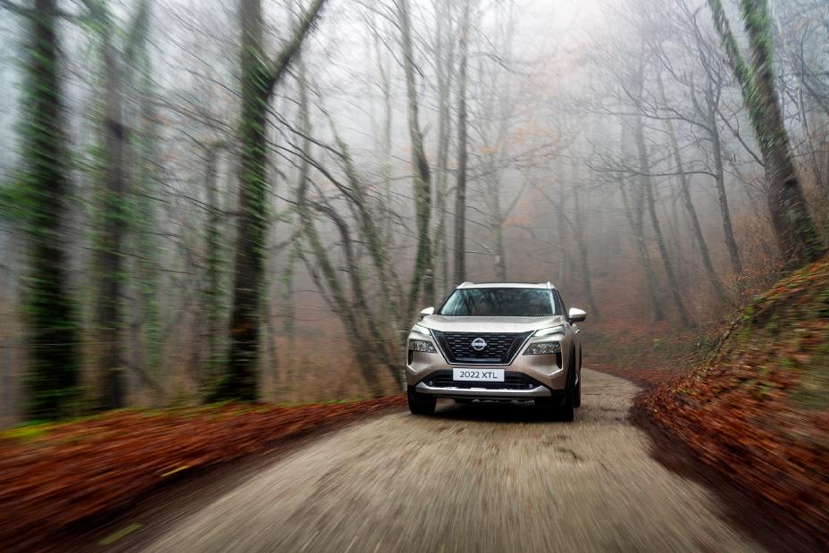 Nissan X-Trail estabelece nova referência para os crossovers familiares 25