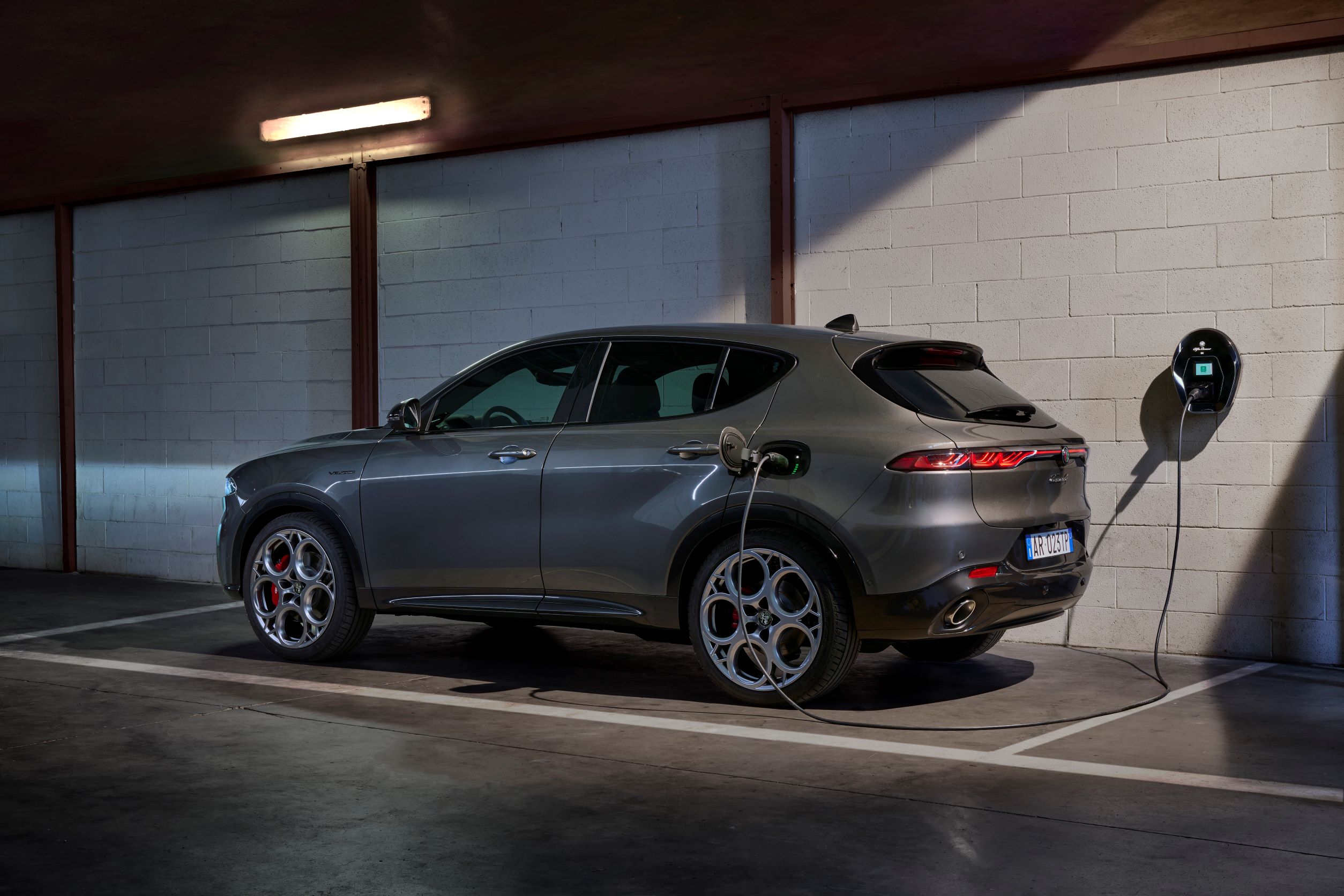 O Tonale Plug-In Hybrid Q4, a definição de eficiência desportiva para a Alfa Romeo (vídeo) 14
