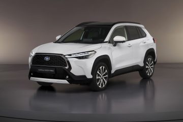 Toyota amplia a gama do Corolla Cross com nova motorização híbrida 1.8L 31