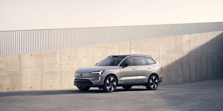 Sabia que a Volvo Cars é líder na Suécia há 65 anos consecutivos? 18