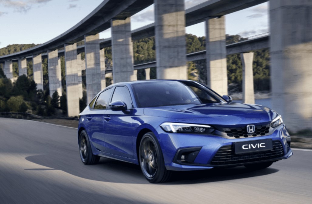 Novo HONDA CIVIC e:HEV está entre os finalistas dos prémios AUTOBEST 15