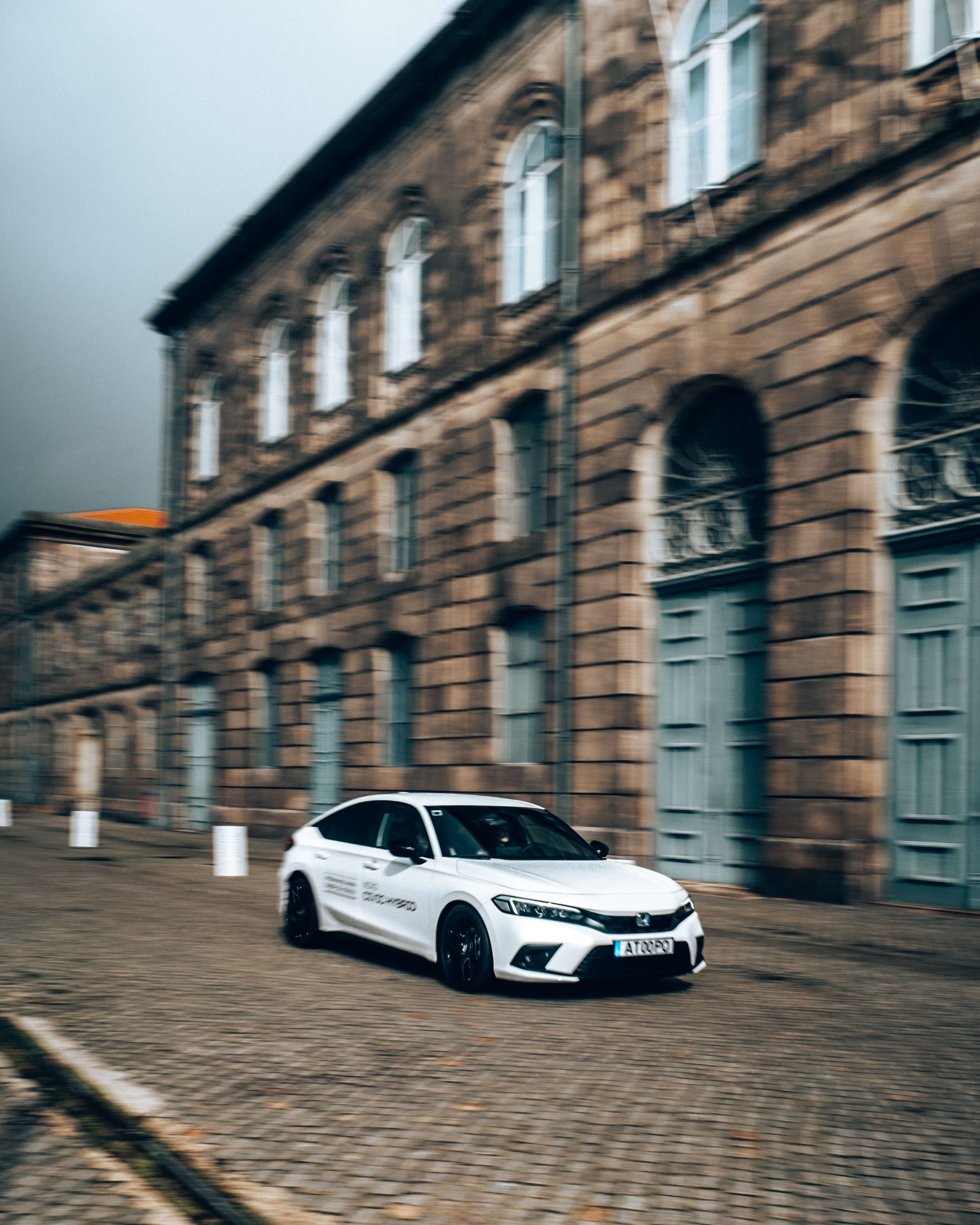 Novo HONDA CIVIC e:HEV está entre os finalistas dos prémios AUTOBEST 16
