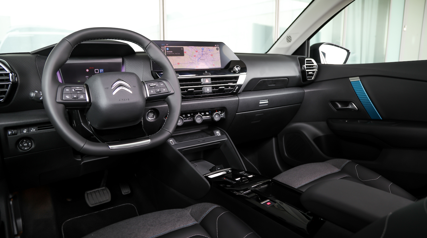 Citroën anuncia abertura de encomendas e preços do novo ë-C4 X em Portugal 20