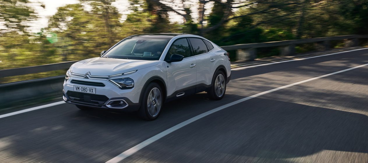 Citroën anuncia abertura de encomendas e preços do novo ë-C4 X em Portugal 22