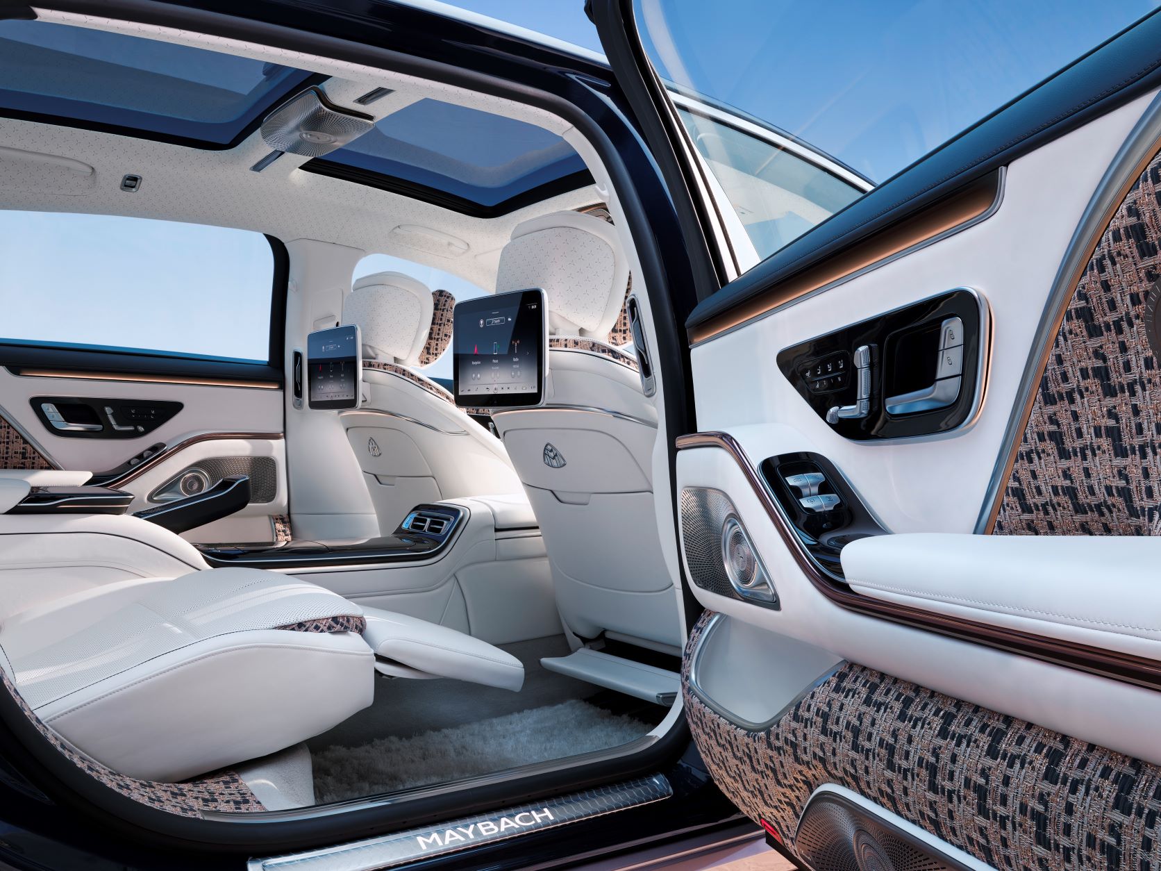 Mercedes-Maybach lança série limitada Haute Voiture 18
