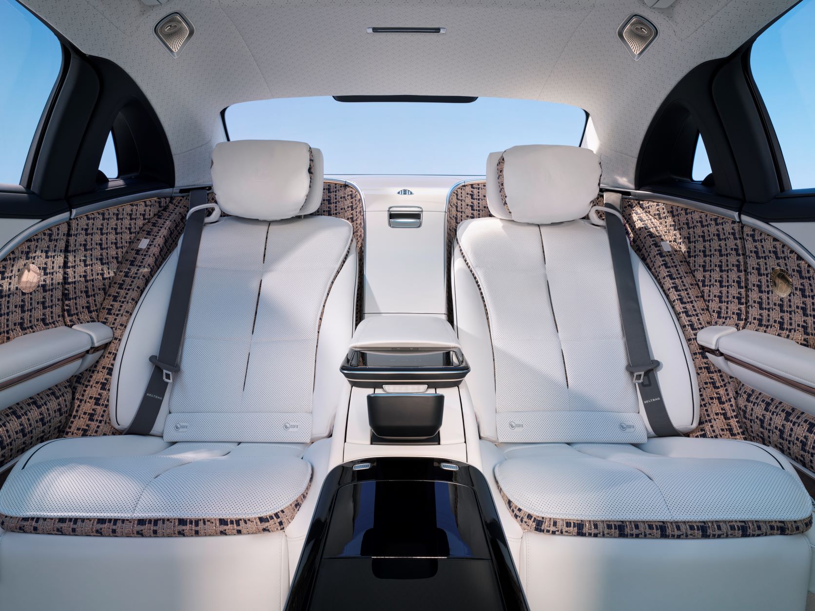 Mercedes-Maybach lança série limitada Haute Voiture 20
