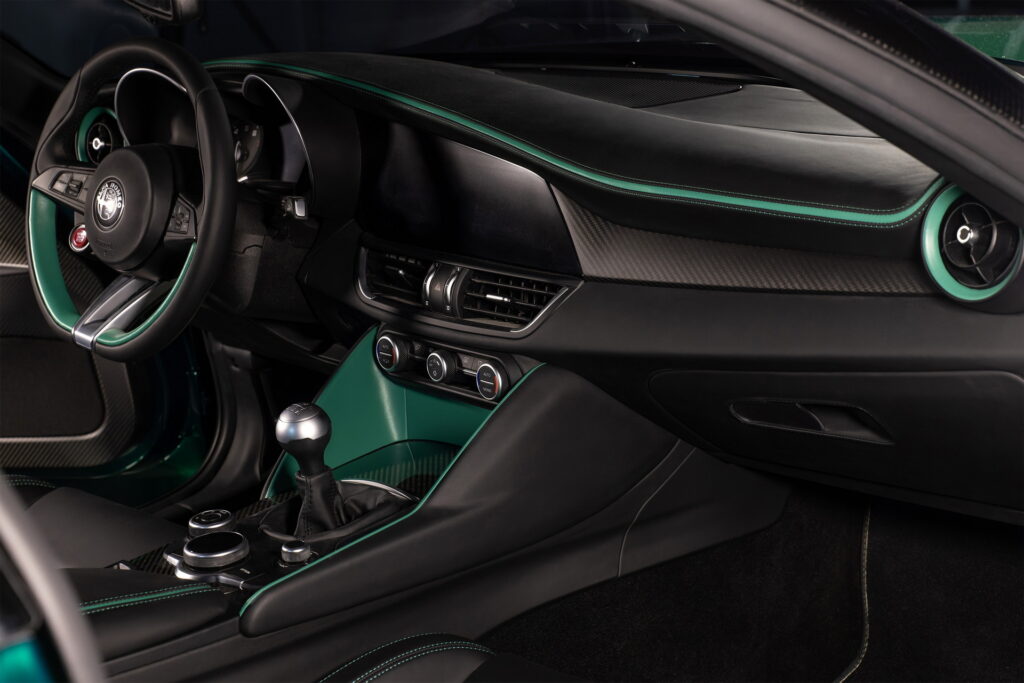 Alfa Romeo Giulia SWB Zagato ... Palavras para quê? 20