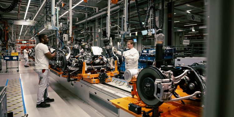 Audi Q8 E-TRON é neutro em carbono e já chegou às linhas de produção! 26