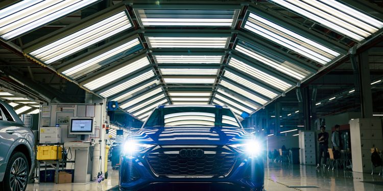 Audi Q8 E-TRON é neutro em carbono e já chegou às linhas de produção! 33