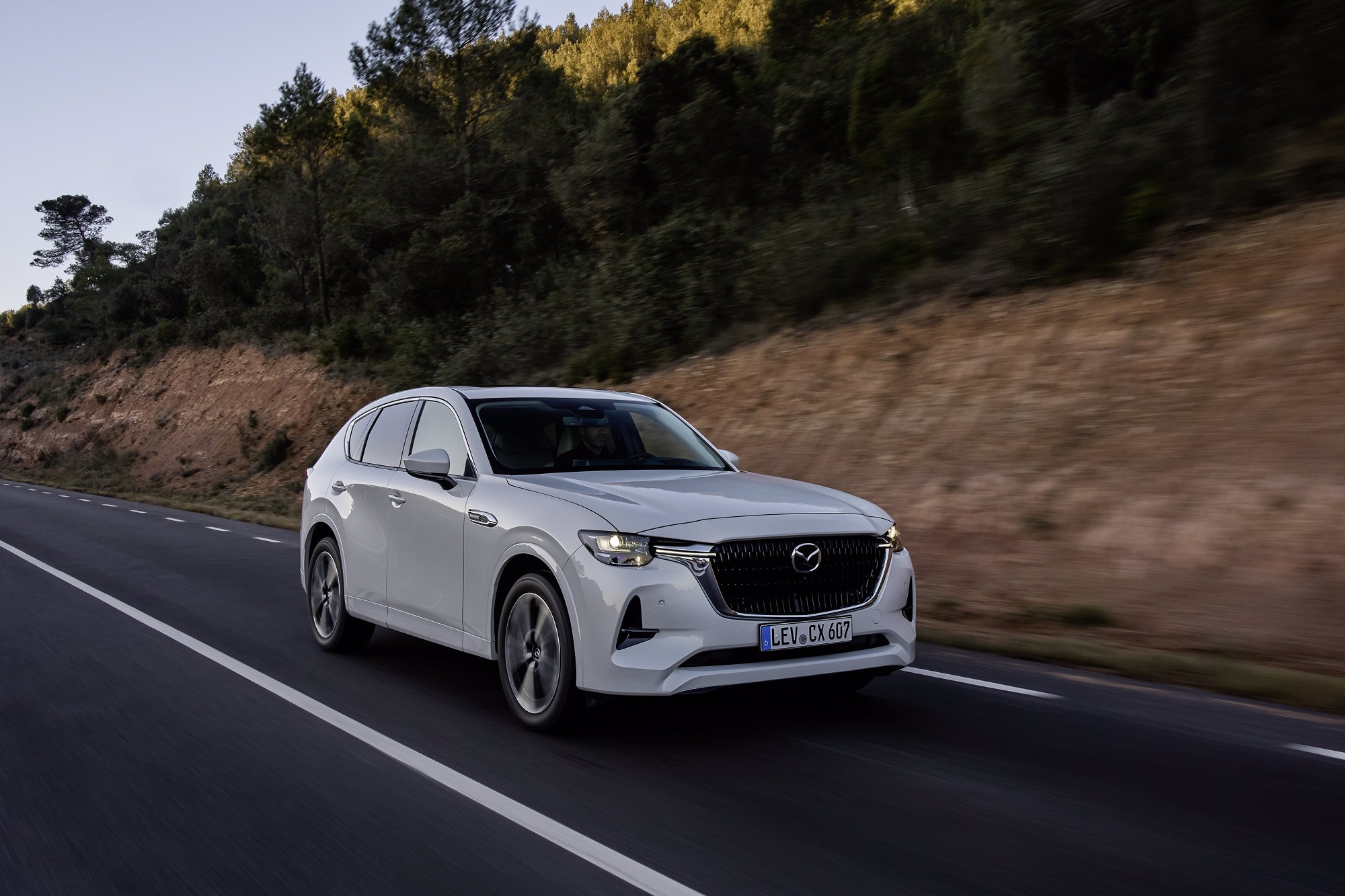 Topo de gama Mazda CX-60 estreia novo diesel de seis cilindros em linha de ultra-baixas emissões 19