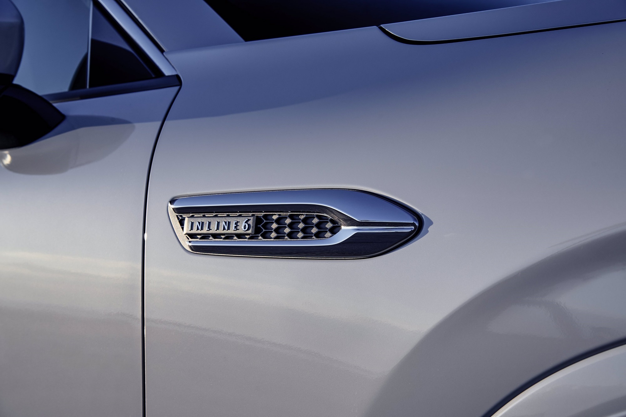 Topo de gama Mazda CX-60 estreia novo diesel de seis cilindros em linha de ultra-baixas emissões 18
