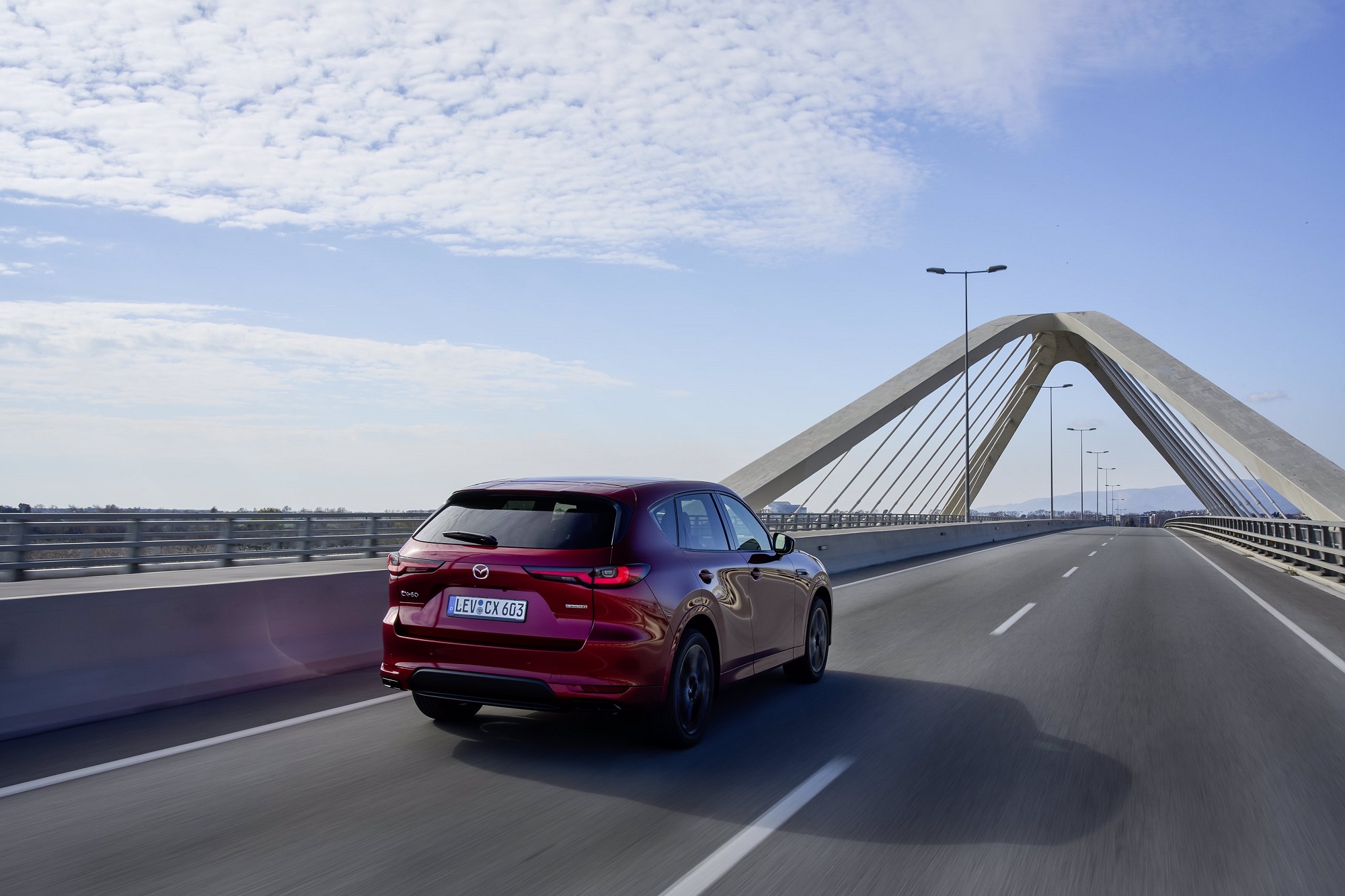 Topo de gama Mazda CX-60 estreia novo diesel de seis cilindros em linha de ultra-baixas emissões 21