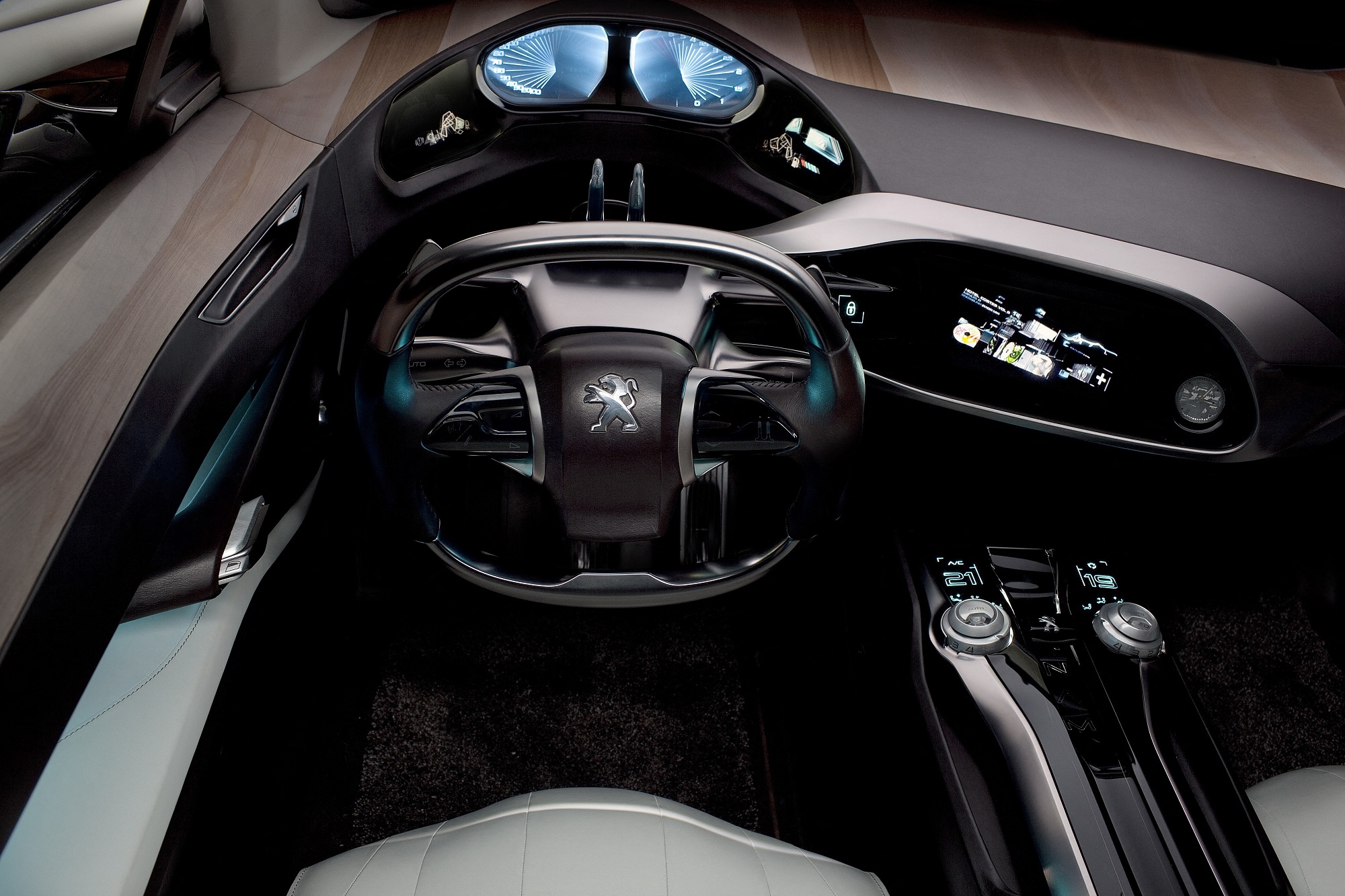 PEUGEOT i-COCKPIT® celebra 10 anos 22