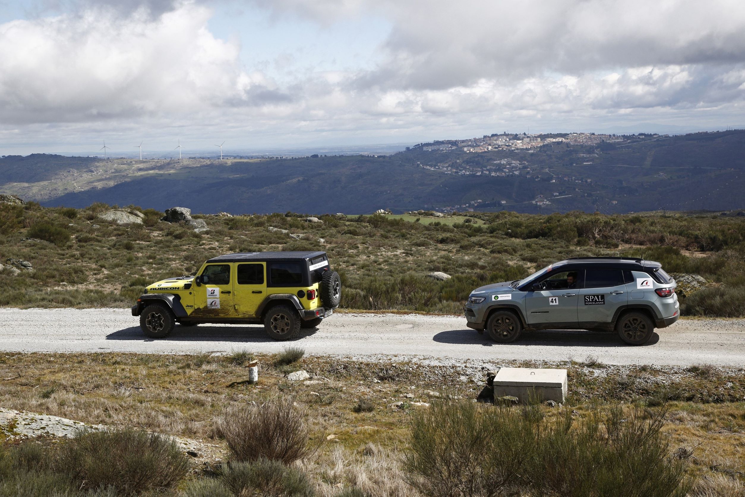 Tecnologia híbrida plug-in Jeep® 4xe voltou a animar o Raid do Bucho e Outros Sabores 16