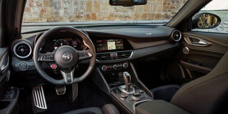 Os novos Alfa Romeo Giulia e Stelvio “Quadrifoglio 100th Anniversario”: uma lenda desde 1923 23