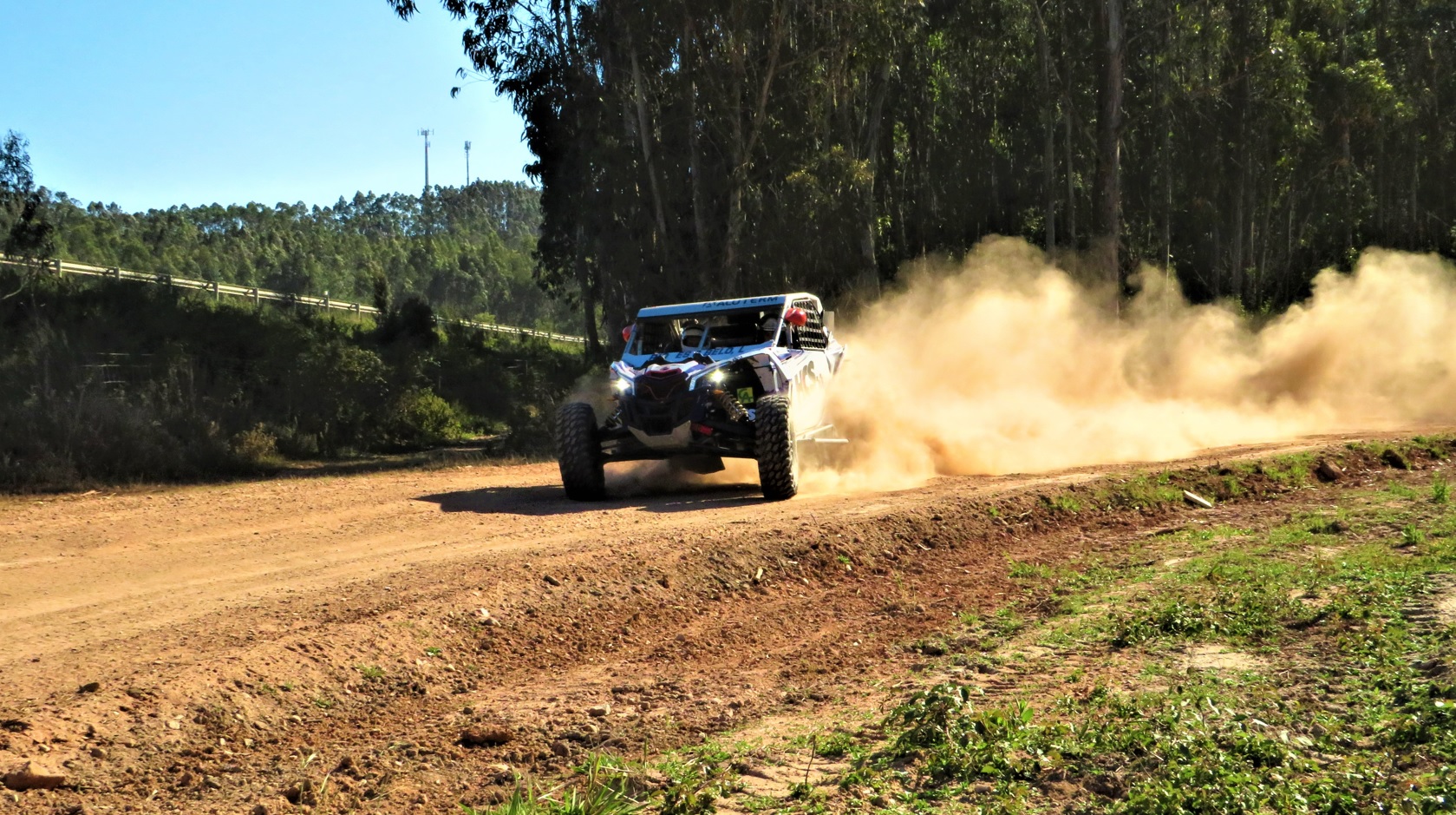 Gil Antunes / Diogo Correia testaram Can-Am X3 da HCS Motorsport! 15