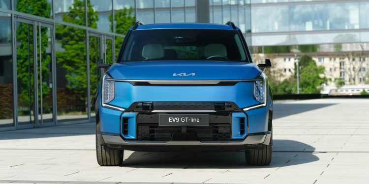 Kia EV9 antecipa SUV do futuro 35