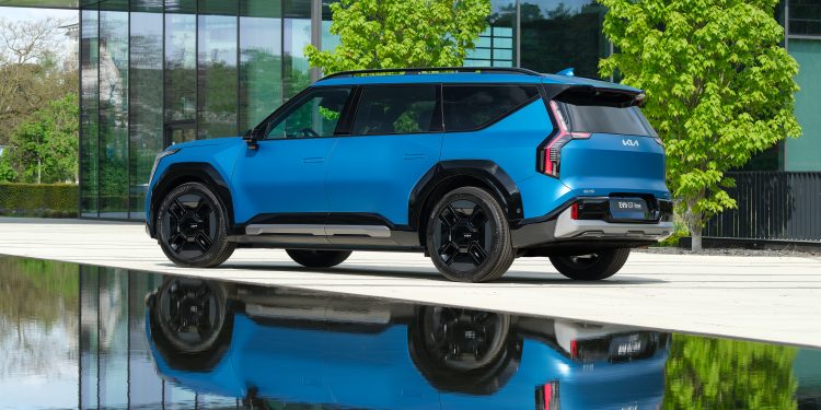 Kia EV9 antecipa SUV do futuro 37