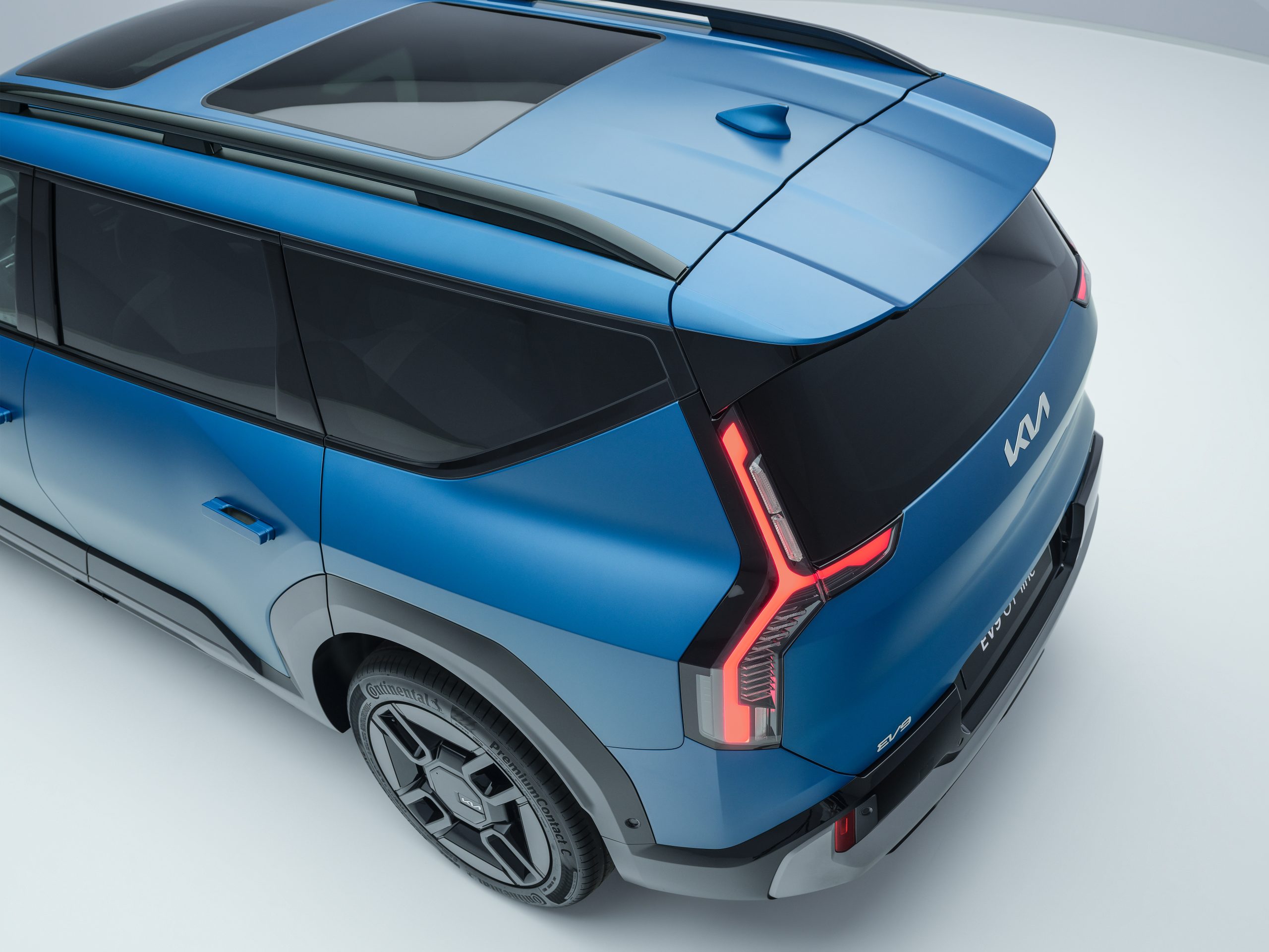 Kia EV9 antecipa SUV do futuro 13