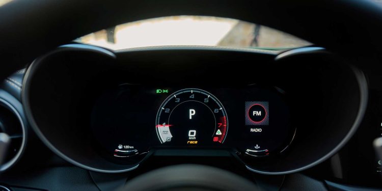 "Quadrifoglio 100° Anniversario": A edição limitada do Giulia e do Stelvio que celebra um século lendário já esgotou 22