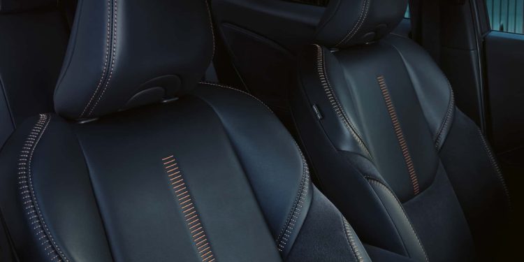 Lexus realiza estreia mundial do Lexus LBX 23