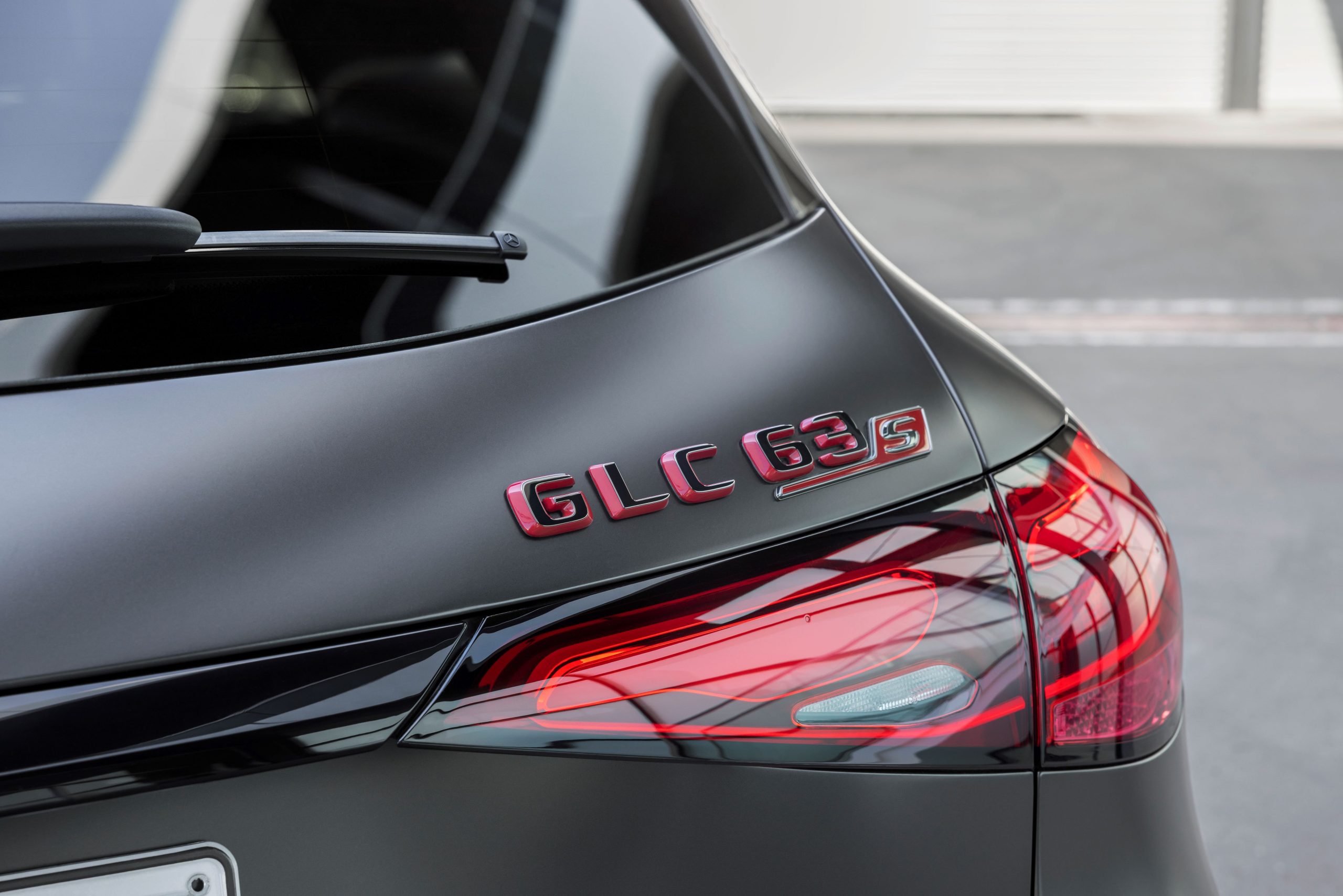 O novo Mercedes-AMG GLC: SUV desportivo em duas versões de elevada performance 19