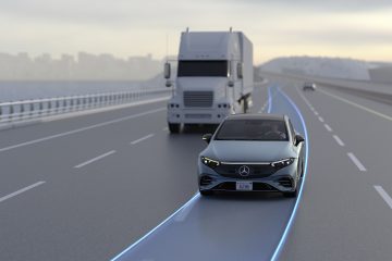 A Mercedes-Benz introduz a função "Mudança Automática de Faixa de Rodagem" no mercado europeu 23