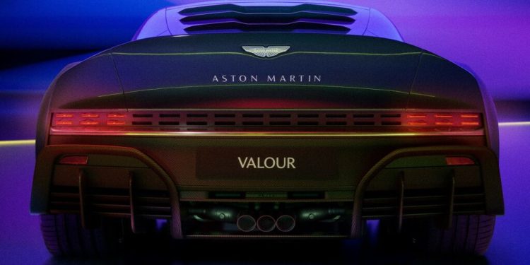 Aston Martin Valour: Charme "retro" com V12 de 705 cavalos! 30