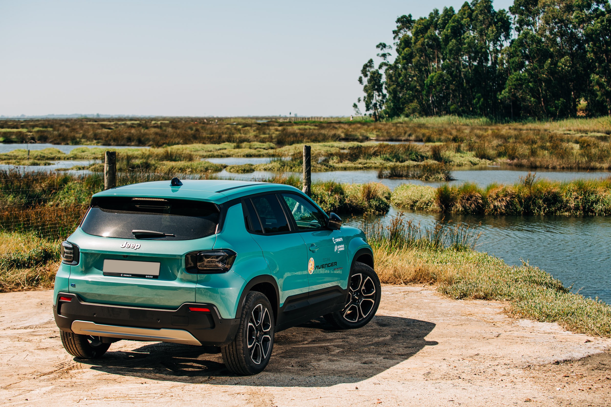Automóveis do Mondego e Corvauto, em conjunto com a marca Jeep, apoiam o evento Miss Quebramar Cup 15