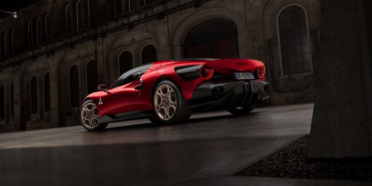 Alfa Romeo 33 Stradale: A ousadia de sonhar (video) 47