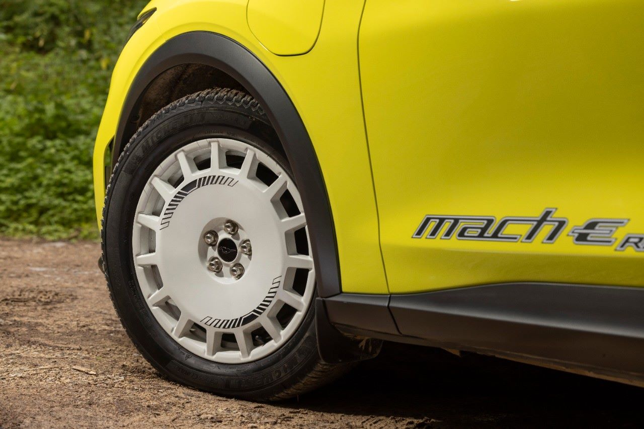 Ford Mustang Mach-E Rally: O Primeiro Mustang De Sempre Feito Para Viver No Asfalto E Divertir-Se Na Terra (vídeo) 15