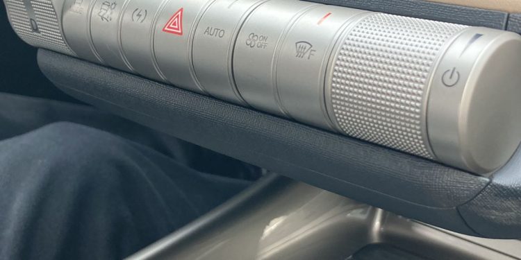 A BYD apresentou o BYD DOLPHIN em Portugal e a CarZoom esteve lá 32