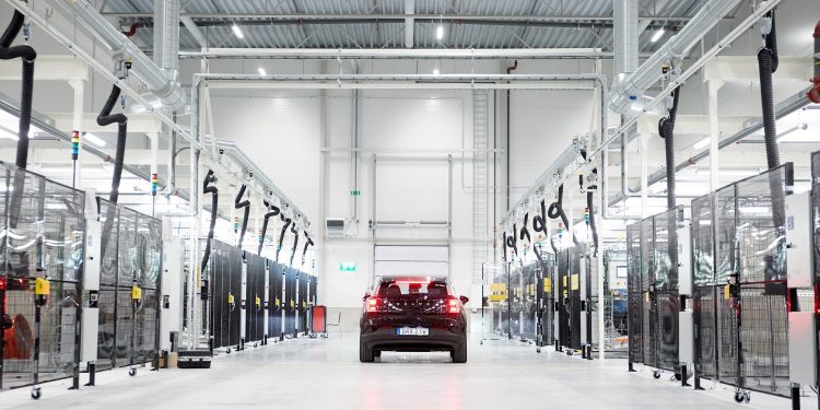 Volvo Cars inaugura Novo Software Center na Suécia 18