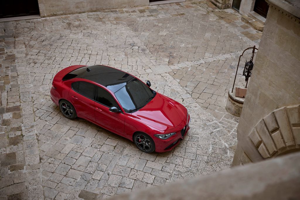 A Alfa Romeo revela a primeira série especial global da sua gama 17