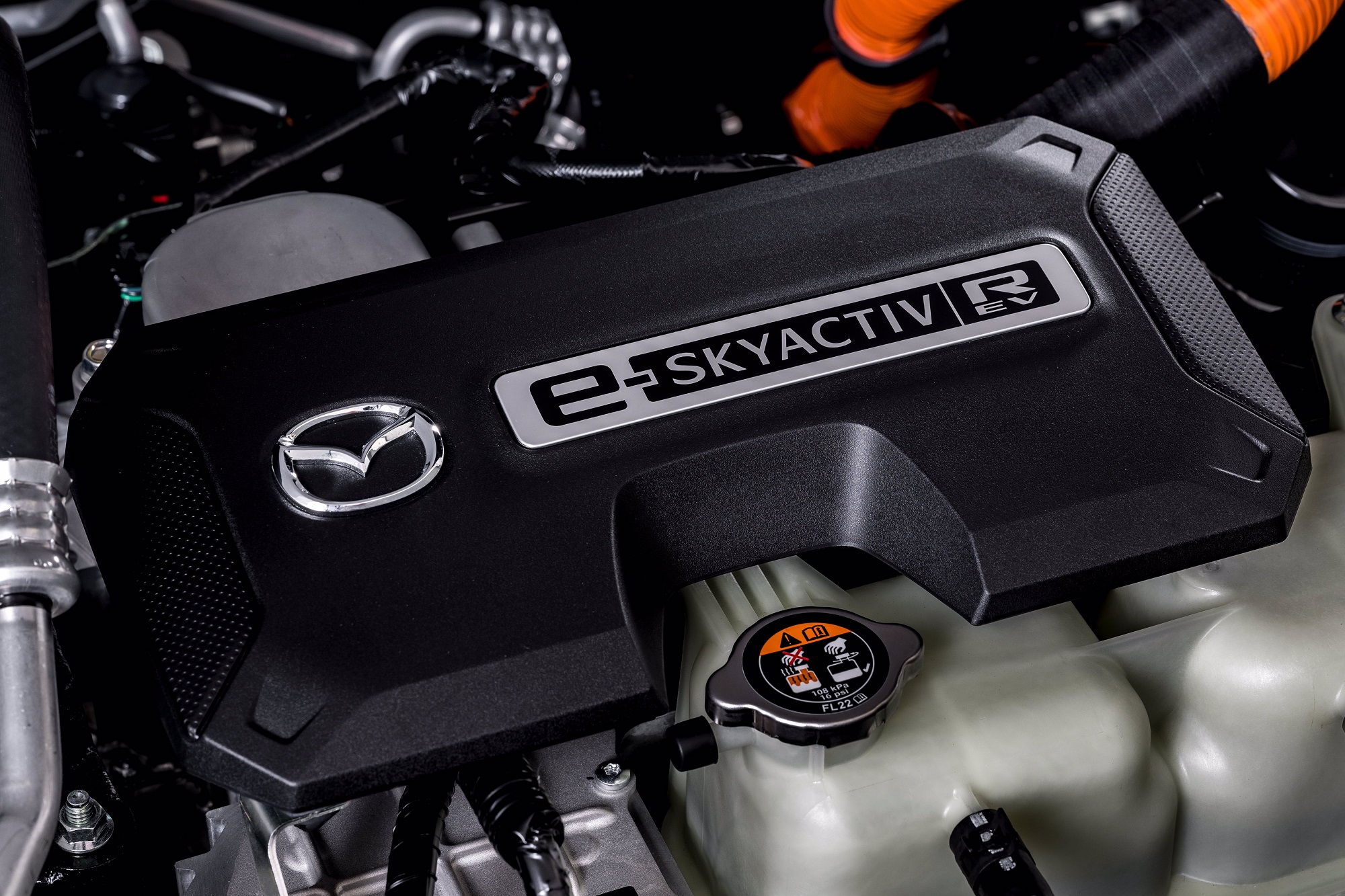 Novo Mazda MX-30 e-Skyactiv R-EV: Candidato a ‘Híbrido Plug-in do Ano 2024’ em Portugal 14