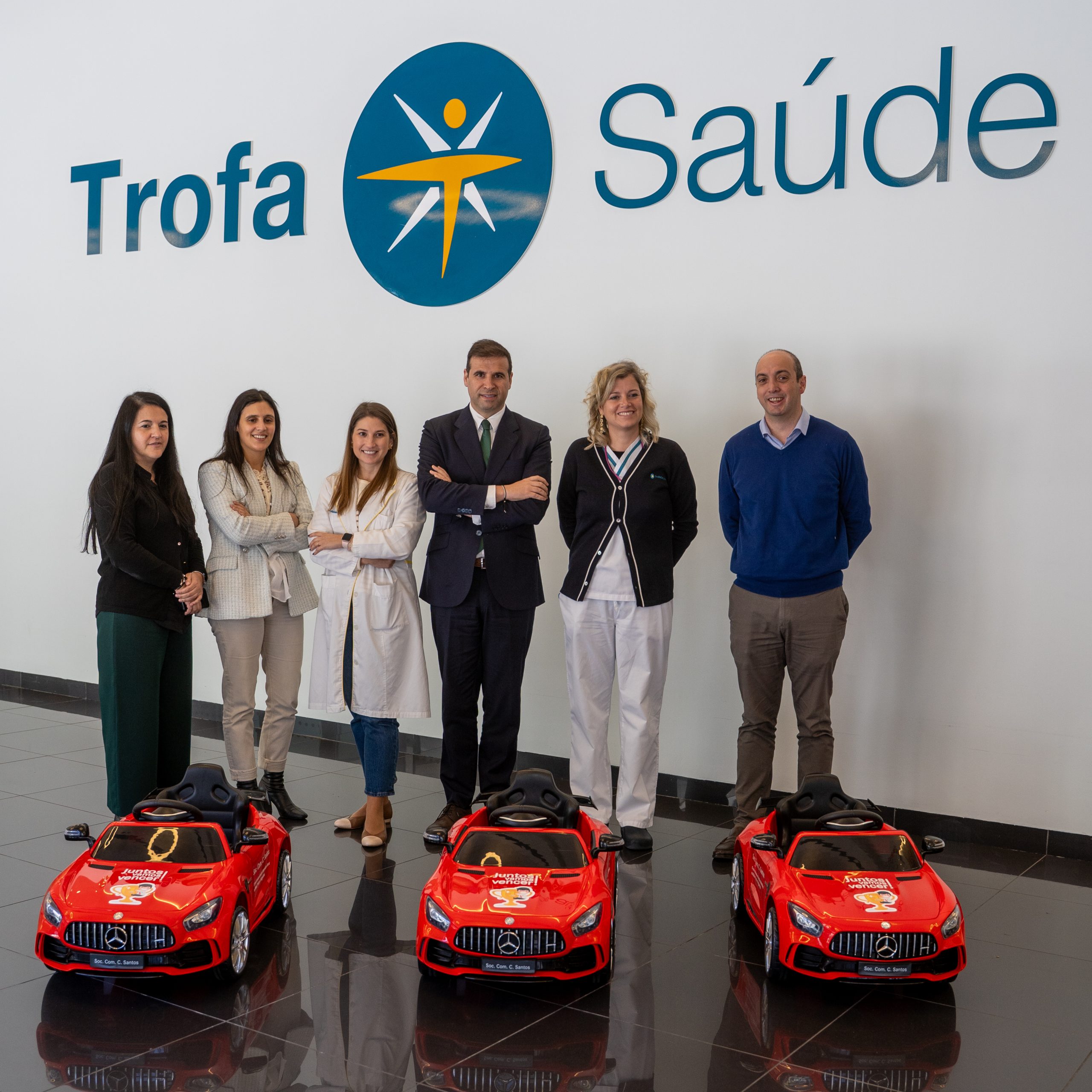 Soc. Com. C. Santos cede veículos infantis elétricos a hospitais Trofa Saúde 16