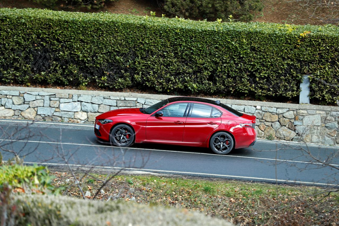 Nova série especial Tributo Italiano é a expressão máxima da desportividade Alfa Romeo 16