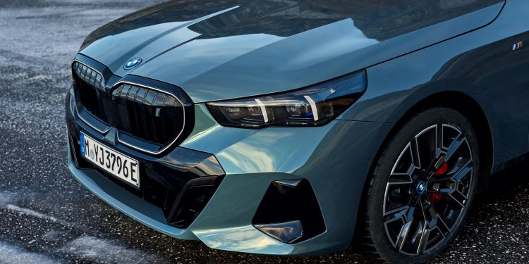 BMW apresenta nova gama BMW Série 5 Touring (inclui a inédita versão 100% elétrica) 26 BMW apresenta nova gama BMW Série 5 Touring (inclui a inédita versão 100% elétrica) 26