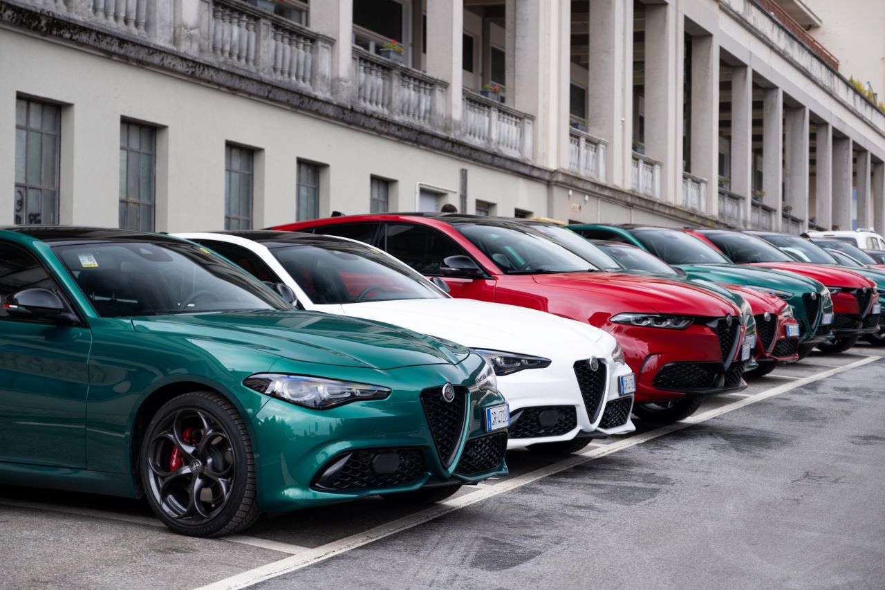 Nova série especial Tributo Italiano é a expressão máxima da desportividade Alfa Romeo 13