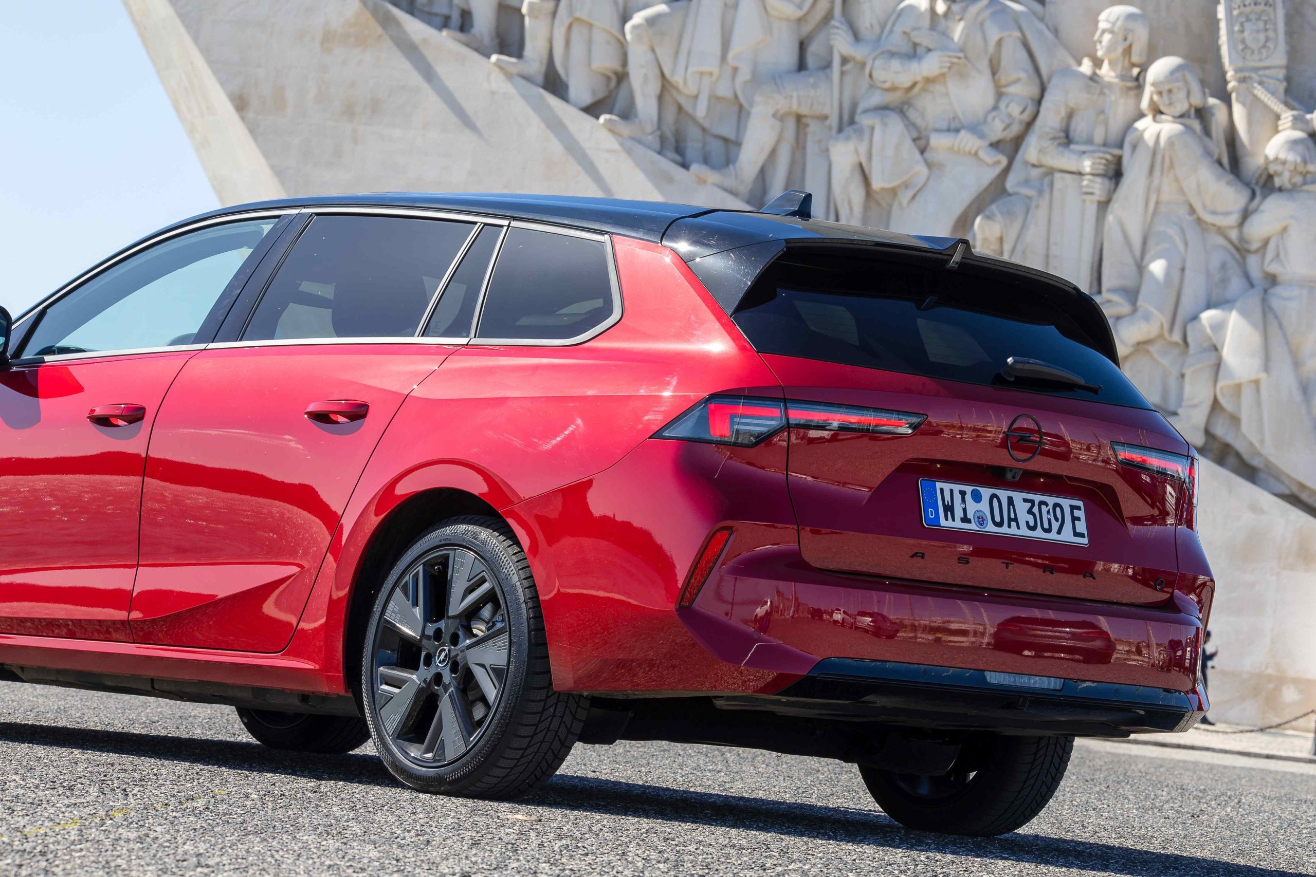 Astra Sports Tourer Electric lidera ofensiva eletrificada da Opel no segmento das station wagons 22 Astra Sports Tourer Electric lidera ofensiva eletrificada da Opel no segmento das station wagons 22