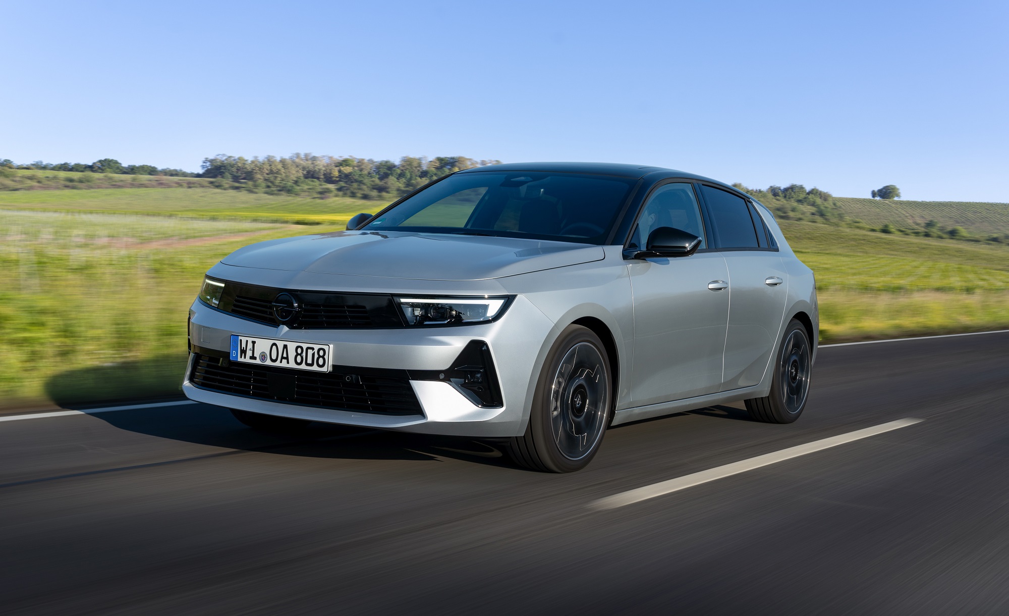 Opel Astra agora também disponível com tecnologia híbrida de 48 Volts 13