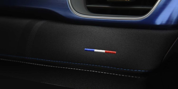 Estão abertas as encomendas para o novo captur em Portugal 33