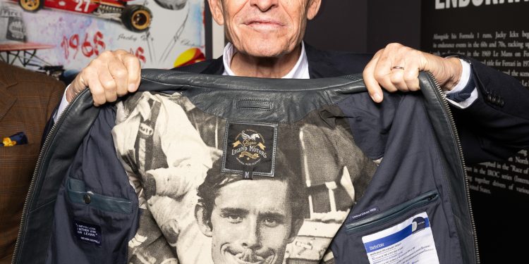 Karl-Friedrich Scheufele e Jacky Ickx apresentam o novo Mille Miglia Classic Chronograph JX7 27